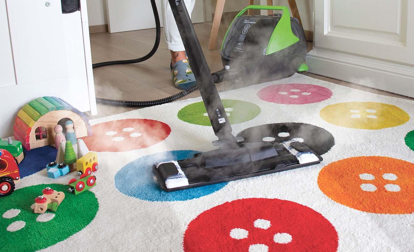 Bambini e faccende domestiche: istruzioni per l’uso