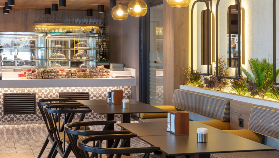 Utilisation nettoyage à la vapeur pour cafétérias