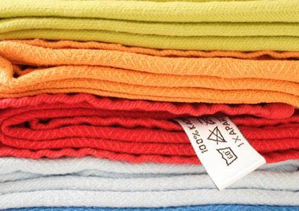 Aprenda a ler as etiquetas da roupa