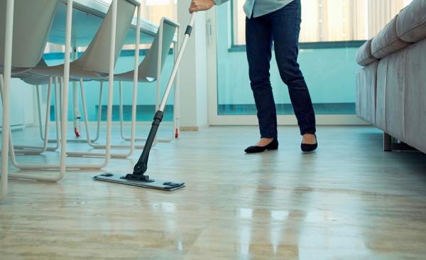 Scopa a vapore senza fili: 5 vantaggi che (forse) non tutti conoscono